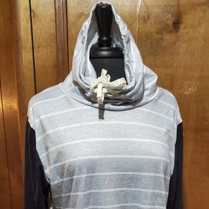 Women's Hooded Light Weight Tunic Top